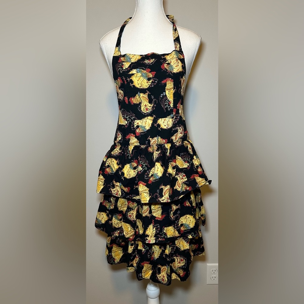 April Cornell Apron Rooster Print Tiered Ruffle Cotton Open Back Country Farm 🐔